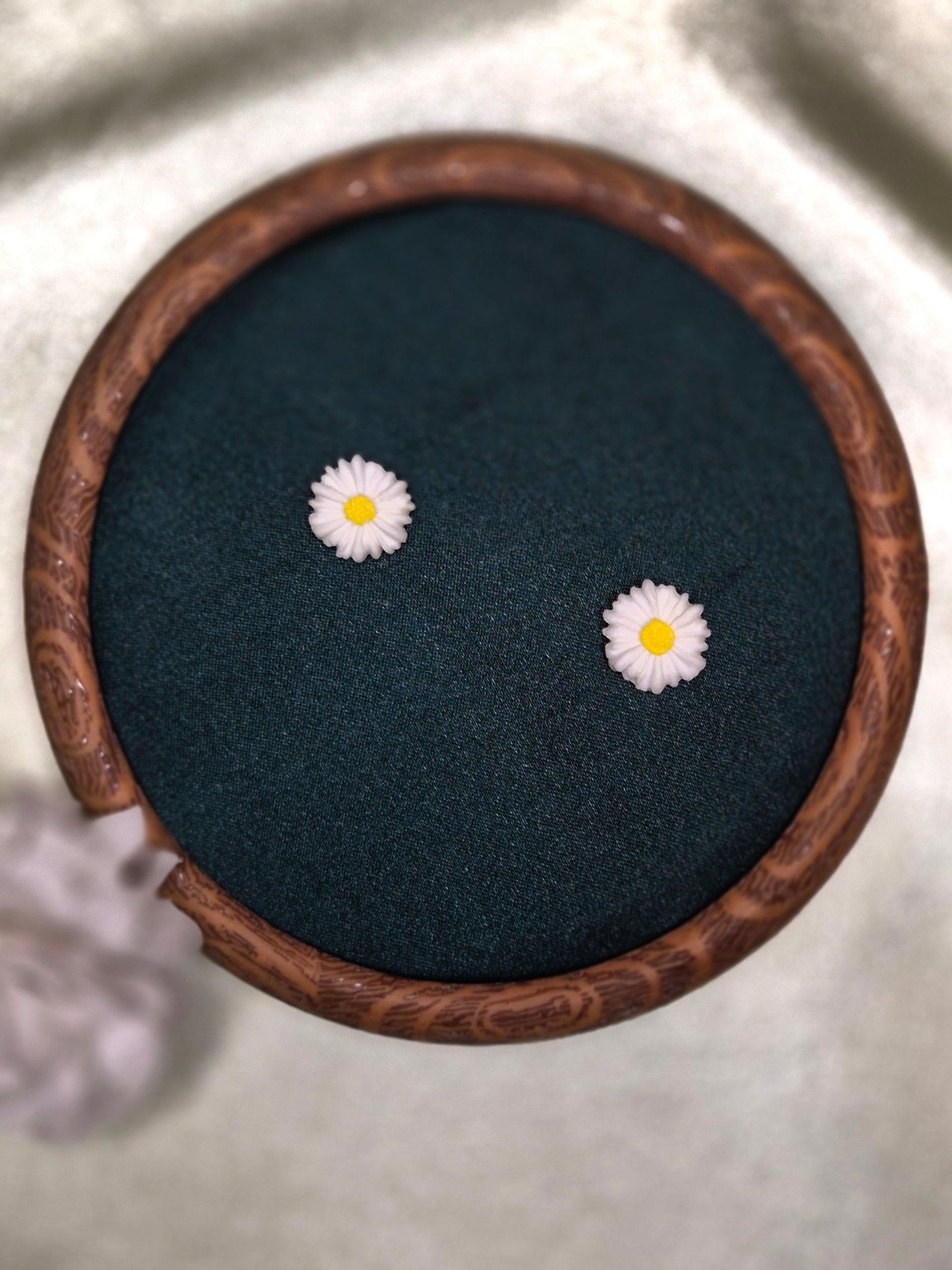 MINI BLOSSOM balti auskarai