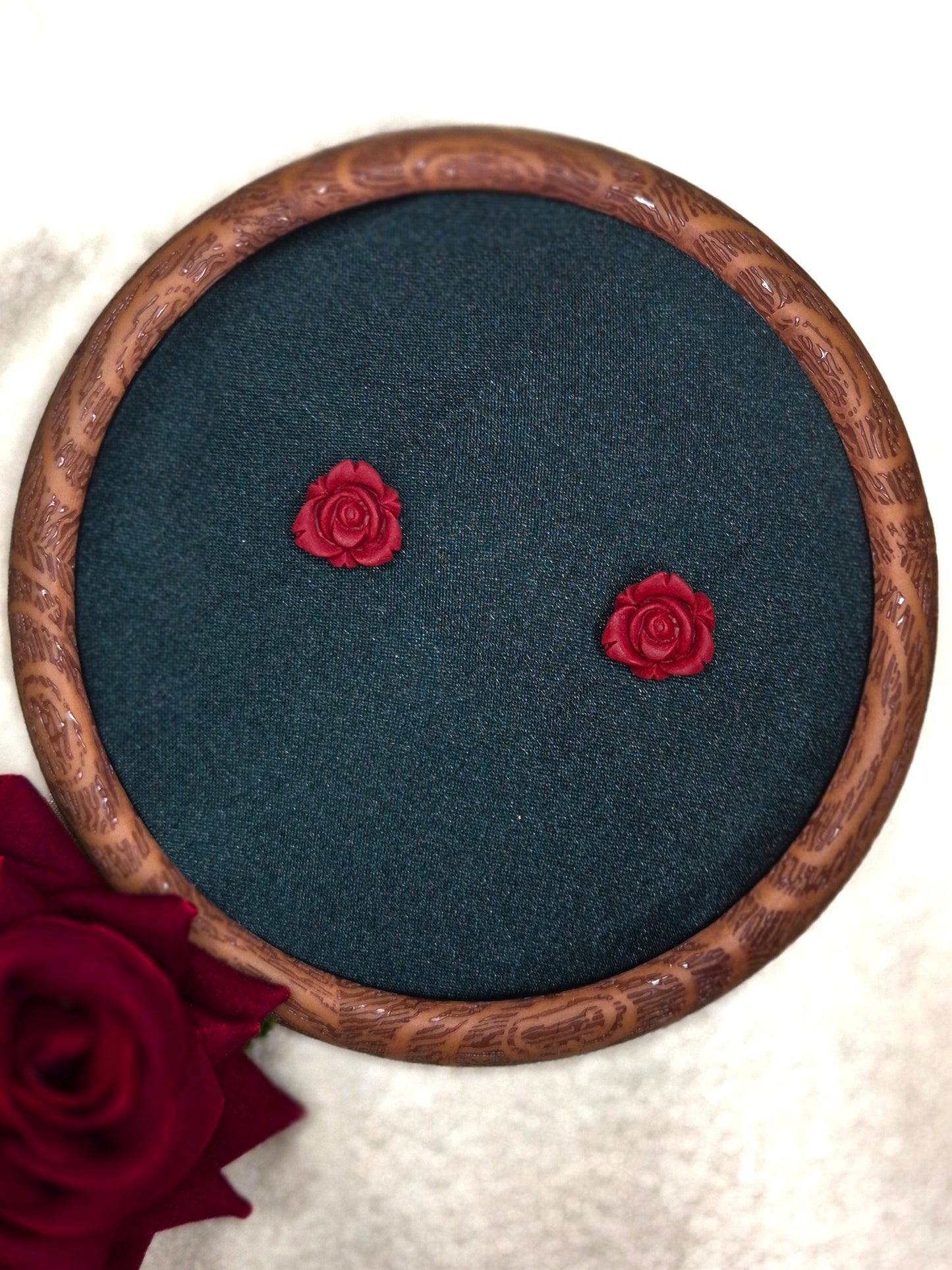 MINI ROSE vyšniniai auskarai